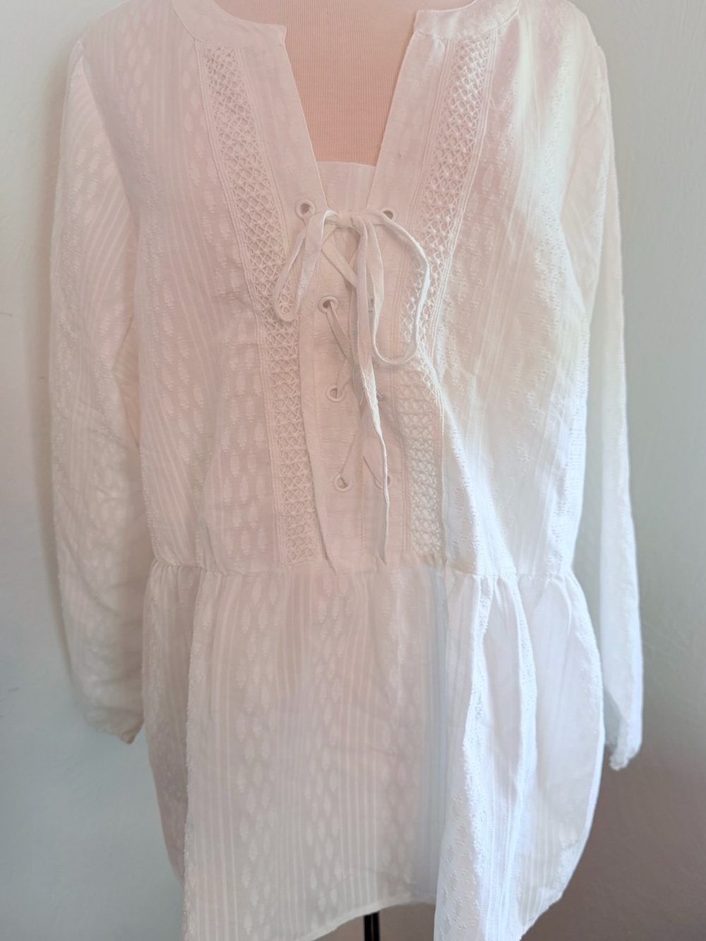 Layne Bryant White Lace-Up V-Neck Blouse Tunic 22 NWT